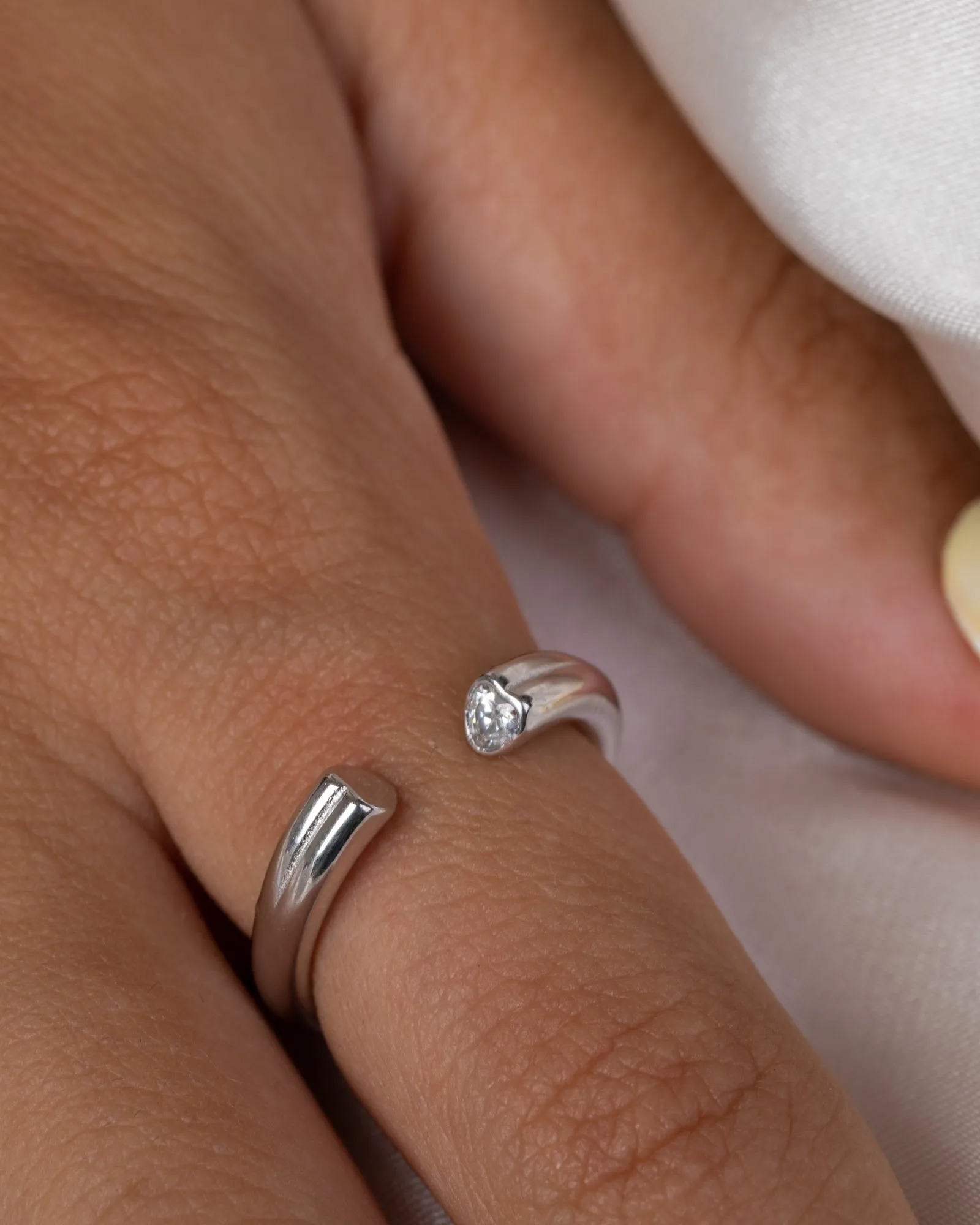 Heart Zircon (03) Ring