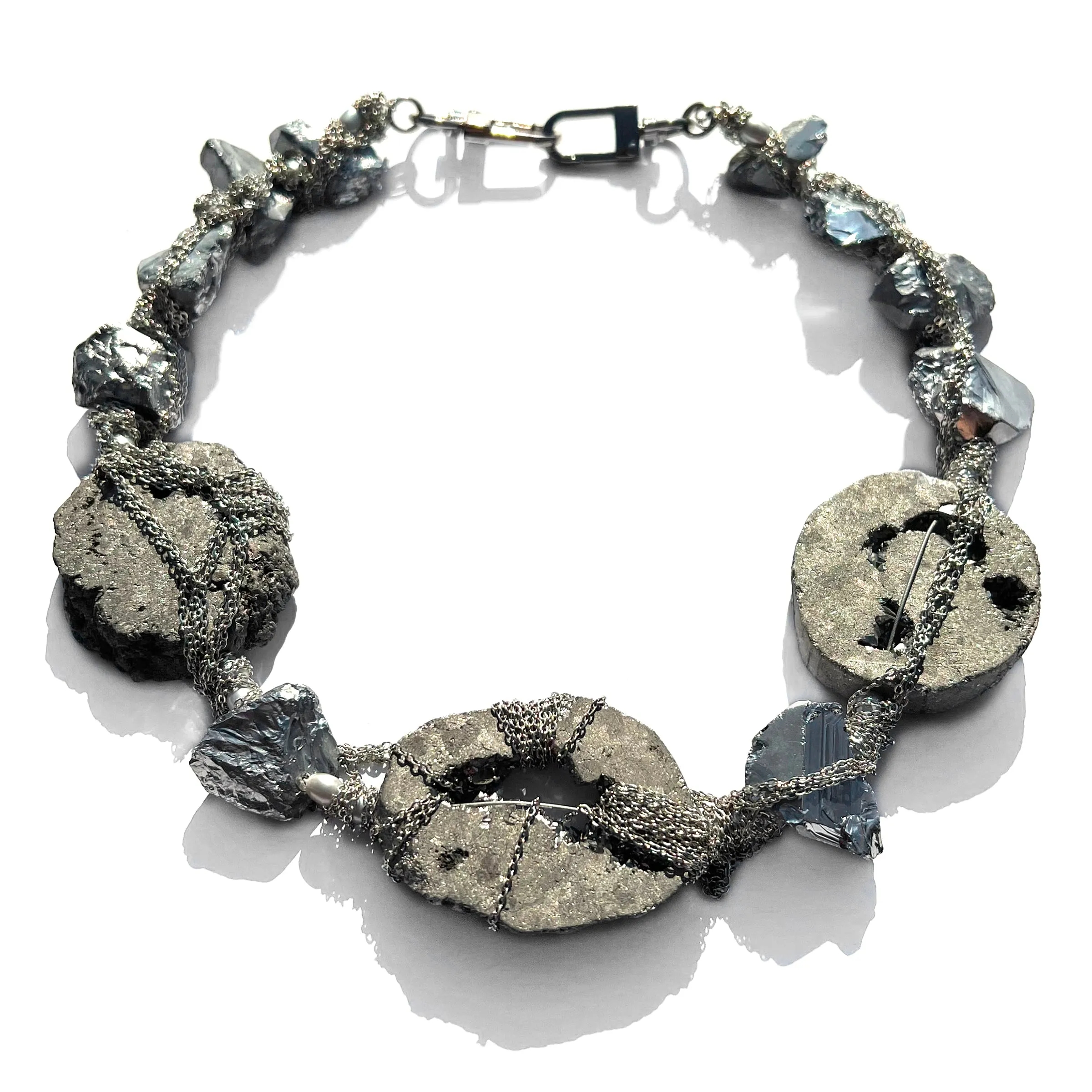 MPR x THE IMAGINARIUM: Geode and Crystal Crochet Chain Necklace