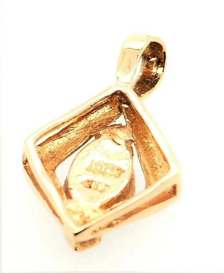 Opal & 10ct Yellow Gold Pendant - Fine Jewellery